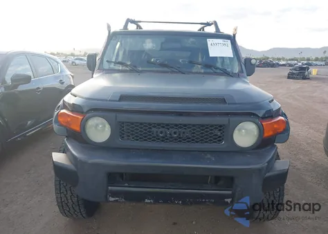 2007 Toyota Fj Cruiser from USA, damaged, VIN JTEBU11F470071603